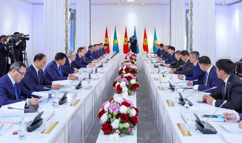 Премьер-Министры Казахстана и Кыргызстана провели переговоры в Таразе