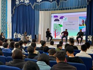 «Таза Қазақстан»: в Уральске прошла встреча со студентами на экологическую тему