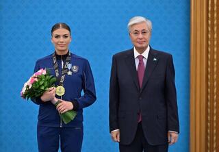 Указом Главы государства Наталья Богданова и её тренер Дастан Кабденов награждены орденом «Құрмет»