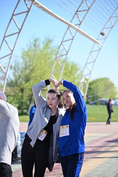 В Актобе прошёл массовый забег «Жубанов RUN», посвящённый 100-летию Алии Молдагуловой