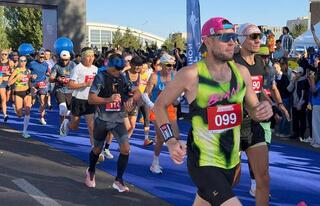 Около 2 тысяч участников собрал марафон «Арманға жол — Qaragandy Half Marathon 2026» в Караганде