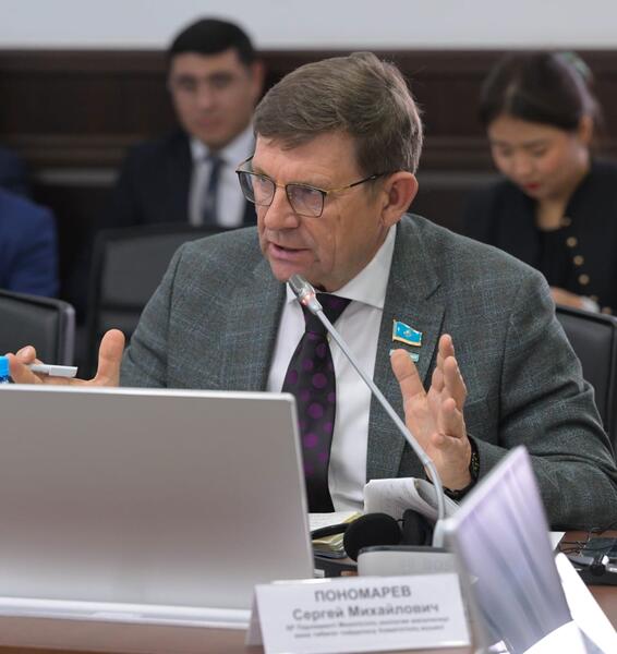 Сегодня в Павлодаре прошло выездное заседание Комитета по вопросам экологии и природопользования Мажилиса Парламента РК, посвящённое вопросам экологической безопасности региона