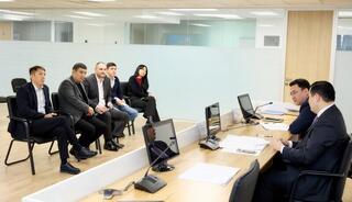 Азат Султанов провел встречу с населением Алматы            