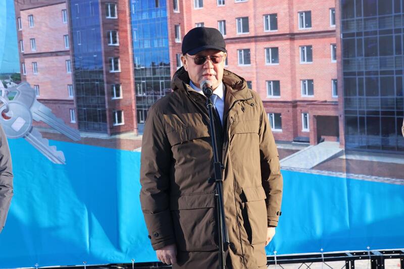 В микрорайоне «Астана» ключи от новых квартир получили 43 семьи