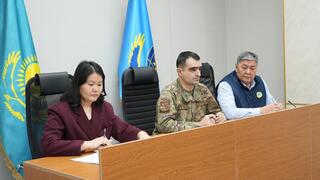 В МЧС проведен брифинг по зимнему периоду: из снежных заносов спасено и эвакуировано 1137 человек