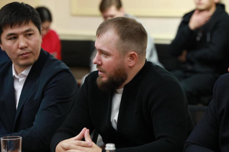 Депутаты, спортсмены, полицейские и блогеры объединились для борьбы с наркопреступностью в Астане