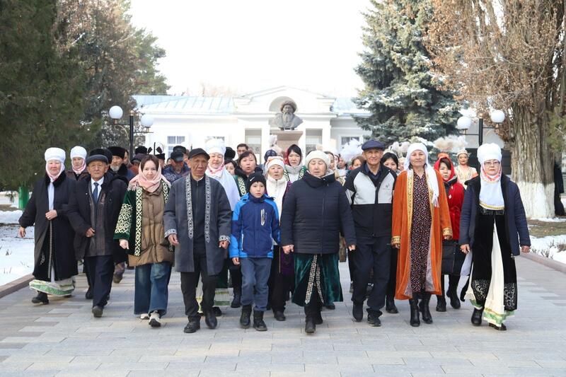 Внук Жамбыла Жабаева проголосовал на референдуме