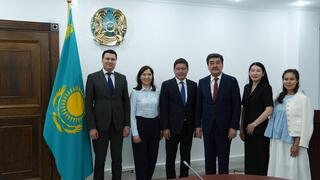 Министр экологии и природных ресурсов РК провёл встречу с Председателем Правления Банка Развития Казахстана