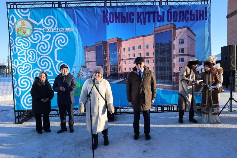 В микрорайоне «Астана» ключи от новых квартир получили 43 семьи