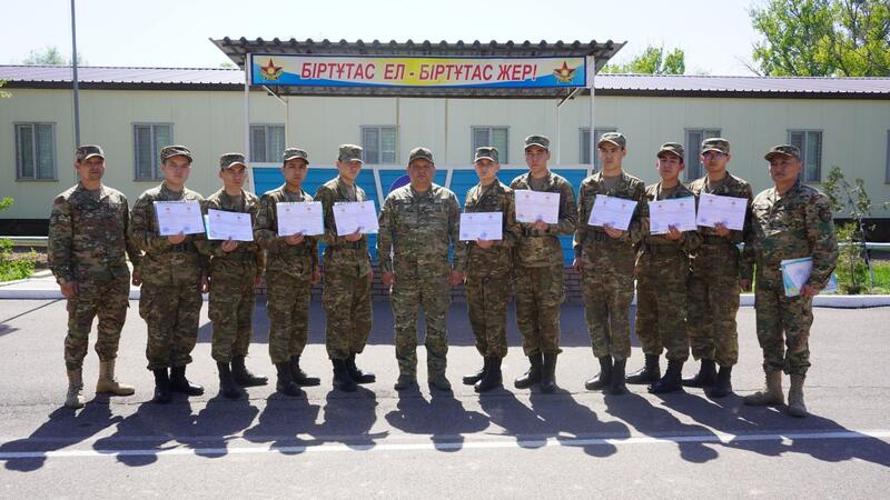 В Алматы состоялся первый выпуск специалистов-ремонтников Вооруженных сил