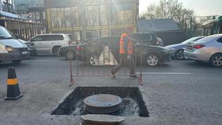 В Алматы текущим ремонтом охвачено более 22 тыс. м2 дорожного полотна