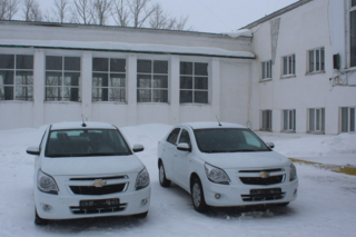 Вручили ключи от служебных автомобилей акиматам Арыктинского и Сабындинского сельских округов Коргалжынского района
