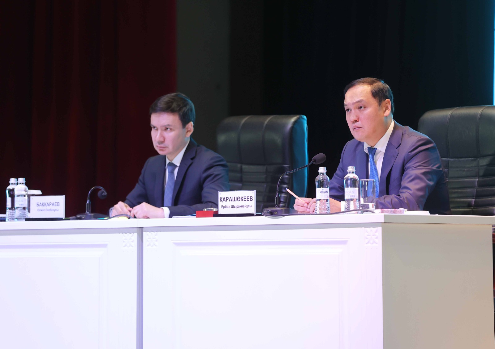 Ербол Карашукеев встретился с жителями Байзакского района