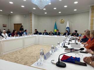 Уникальные коллекции этнокультурных объединений переданы Алматинской области