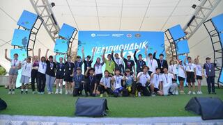 Массовый забег и мастер-классы прошли ко Дню спорта в Караганде 