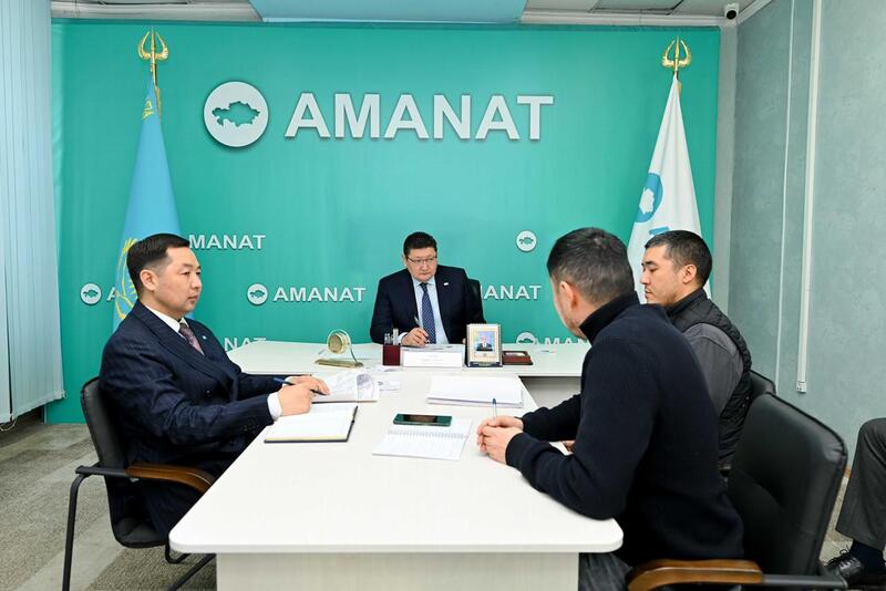 Аким области провел прием граждан по личным вопросам