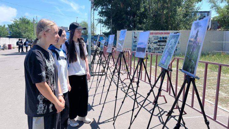 В Павлодаре прошёл экологический флешмоб «TAZA VIBE»