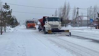 Обильный снегопад в Астане: коммунальные службы работают круглосуточно