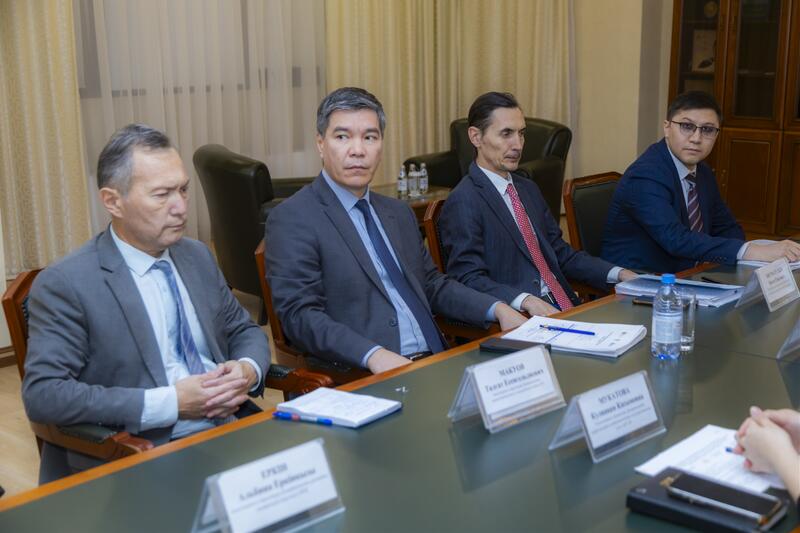 МНЭ, Национальный банк и АРРФР завершили серию совещаний по разъяснению Программы совместных действий на 2026–2028 годы