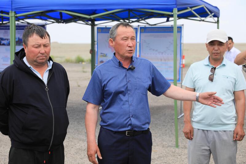 Борьба с саранчой: 850 специалистов мониторят обстановку в Актюбинской области