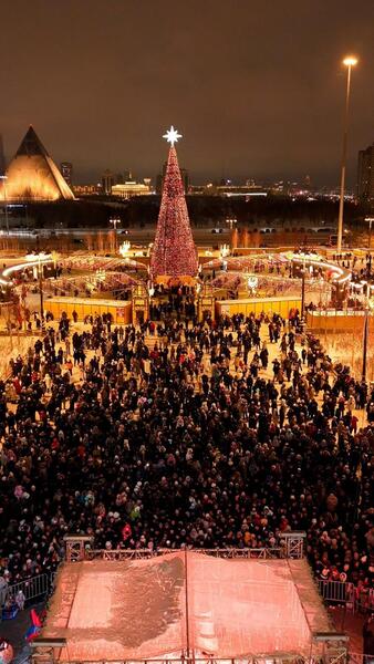 В столице в новогоднюю ночь проходят праздничные концерты