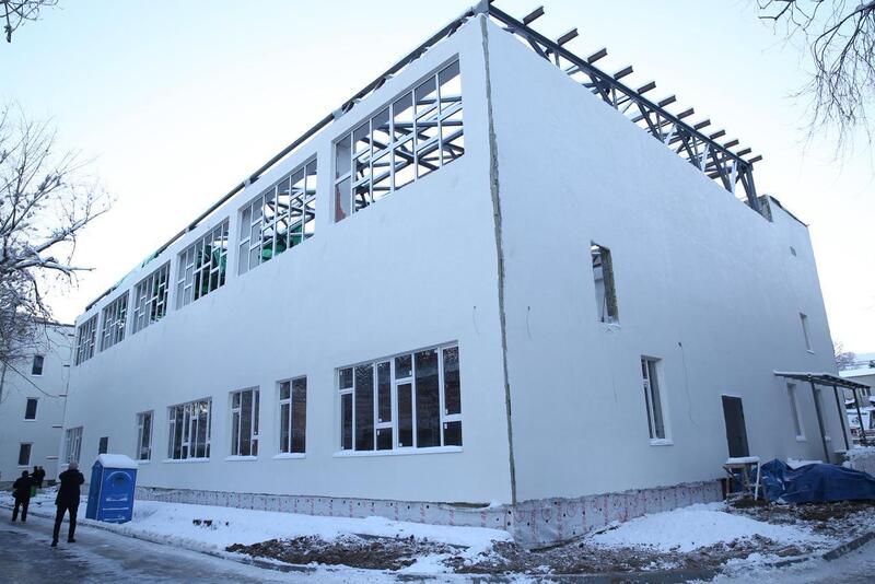 Аким Алматы проверил ход строительства ряда социальных объектов