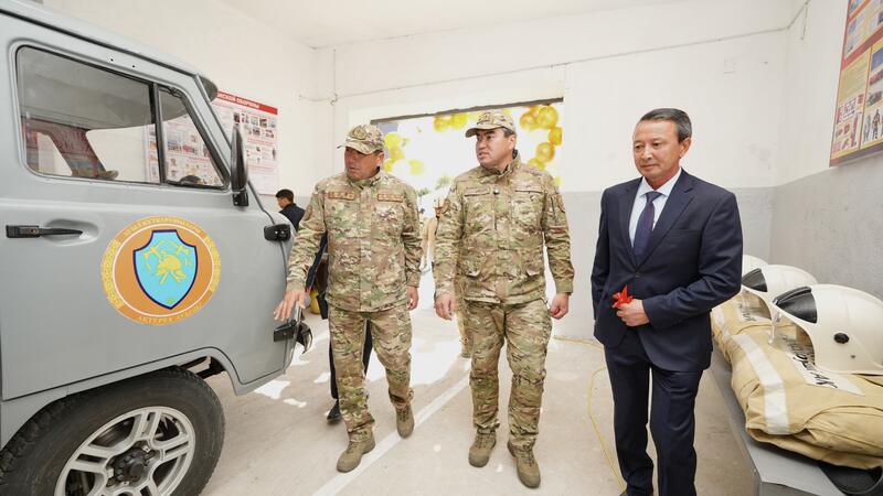 Глава МЧС открыл новый добровольный противопожарный пункт в селе Актерек