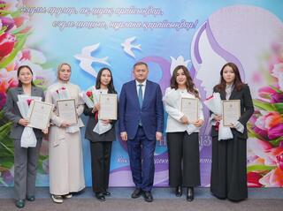 ИСПОЛНЕНИЕ ПОРУЧЕНИЯ ПРЕЗИДЕНТА: ЖЕНЩИНАМ-УЧЕНЫМ ВРУЧЕНЫ СЕРТИФИКАТЫ НА ЖИЛЬЕ