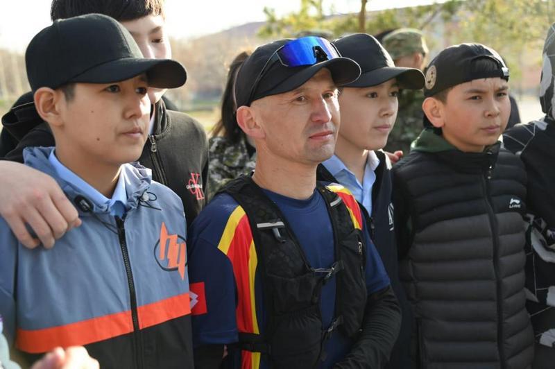 80 километров к 80-летию Победы: карагандинский военнослужащий пробежал марафон