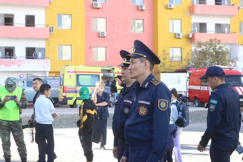 В Атырау проведено пожарно-тактическое учение в 16-этажном жилом доме