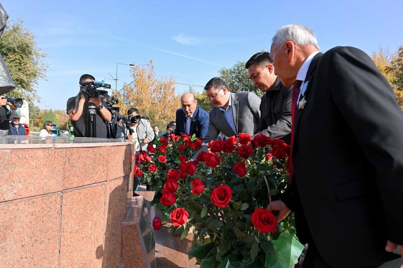 В Шымкенте был показан спектакль «Абай айтқан «Еңлік-Кебек»