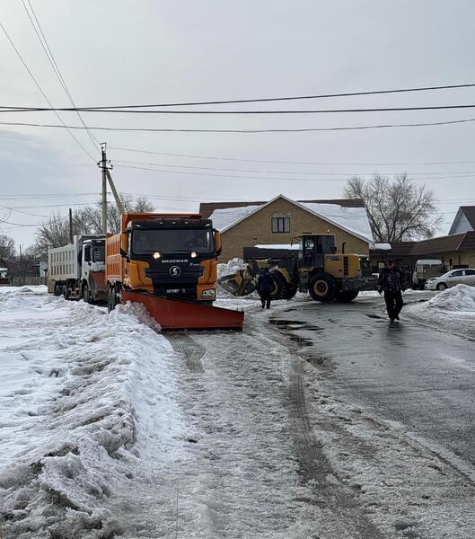 В области Абай продолжаются работы по вывозу снега и откачке талых вод