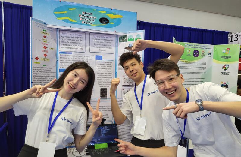 Казахстанские школьники представят около 1000 проектов на республиканском конкурсе научных работ