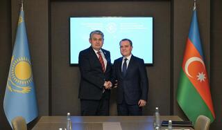 Министр иностранных дел Казахстана провёл ряд двусторонних встреч на полях Саммита ОТГ в Габале