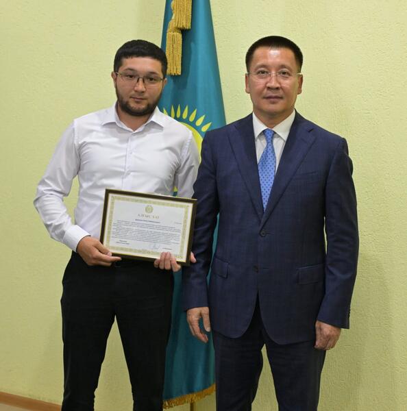 Асаин Байханов поздравил железнодорожников Павлодарской области с профессиональным праздником