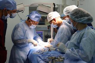 В Алматы хирурги спасли ребенка, проглотившего 31 магнит