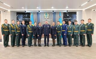 Министр встретился с лучшими молодыми офицерами МВД