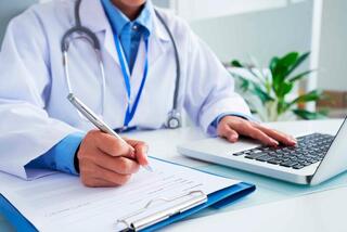 В Жамбылской области принимаются комплексные меры по решению проблемы дефицита медицинских кадров