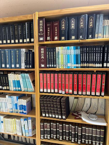 Сотрудники Аппарата Конституционного Суда Казахстана изучили работу библиотеки Конституционного Суда Республики Корея