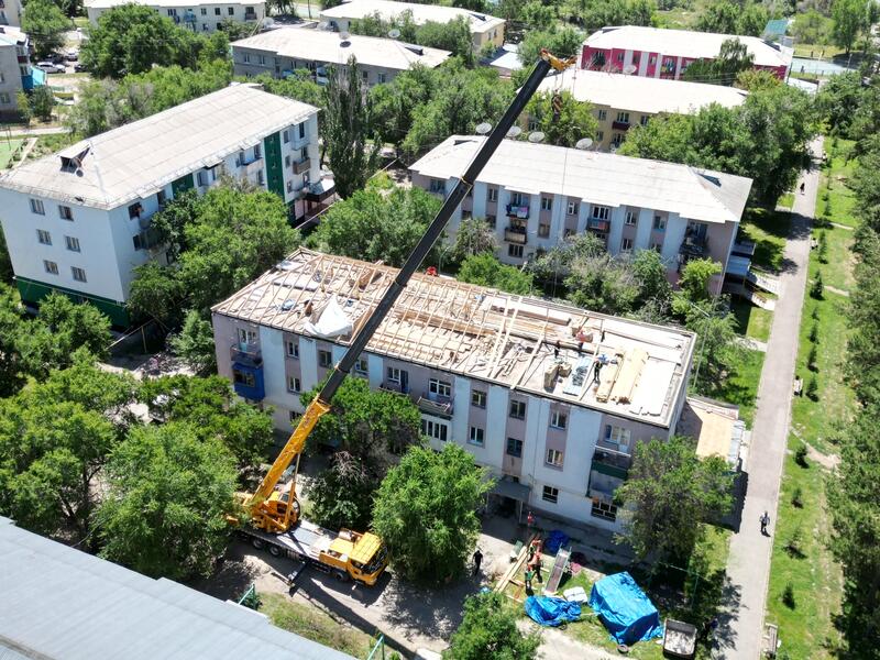 «Таза Қазақстан»: в Текели до конца года отремонтируют кровлю 15 домов и фасады 14 домов
