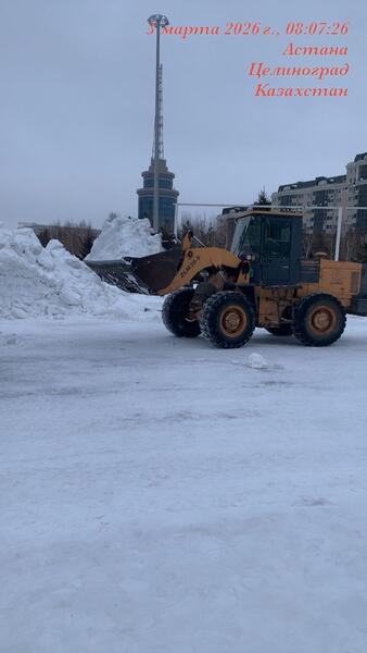 В Астане на снегоуборочные работы вывели более 1,7 тыс. единиц спецтехники