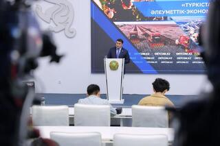 В ТУРКЕСТАНСКОЙ ОБЛАСТИ СТРОЯТСЯ КРУПНЫЕ ЭЛЕКТРОСТАНЦИИ ДЛЯ УСТРАНЕНИЯ ДЕФИЦИТА ЭНЕРГИИ