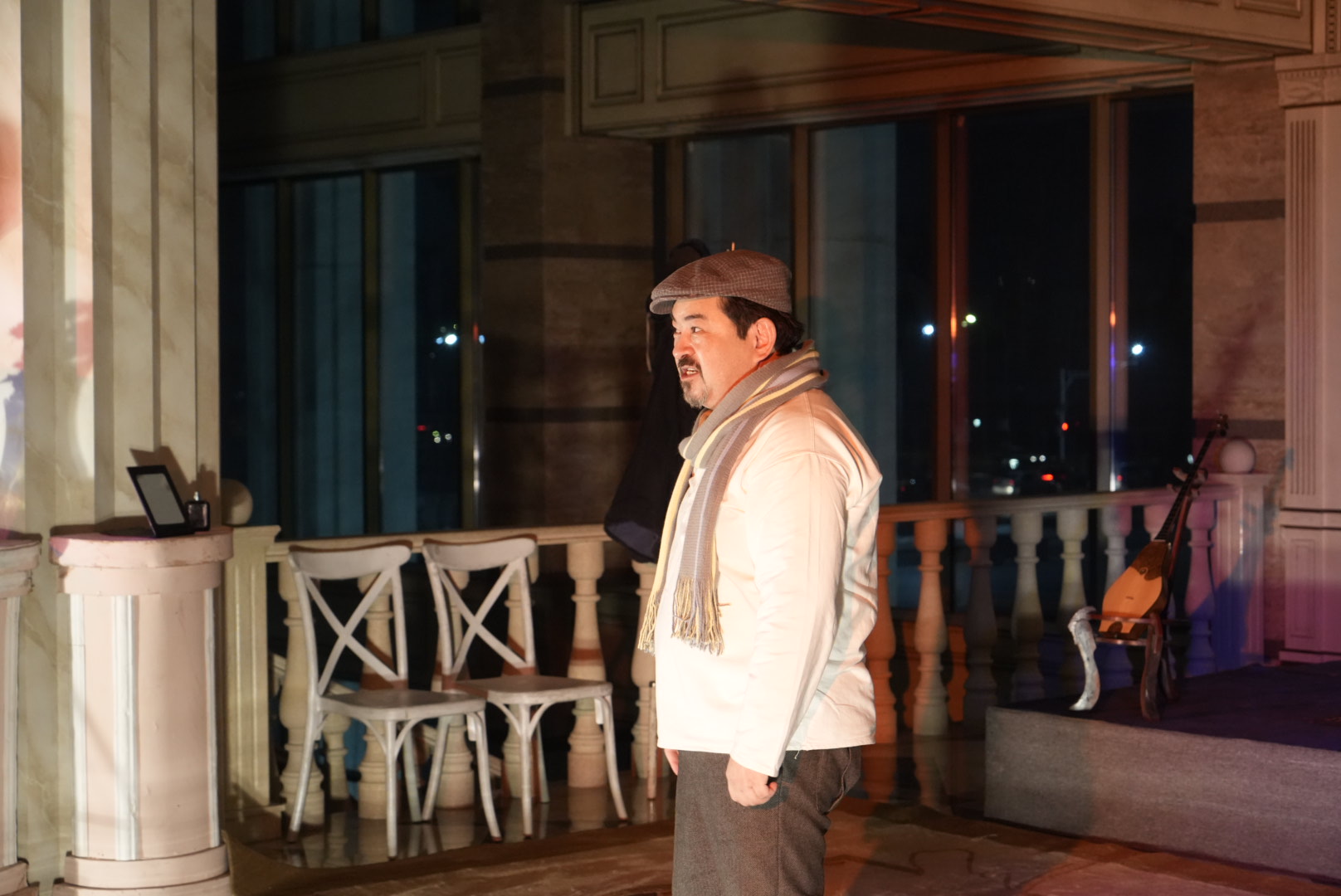 В области Жетісу академический драматический театр имени Бикен Римовой представил моноспектакль «Мұқағали»