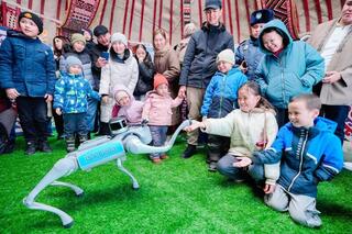 Кибергигиена, полицейский дрон и цифровая грамотность: юрта «Закон и порядок» заработала на Наурыз в Астане