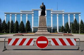 Завтра, 30 мая 2026 года, с 08:00 до 12:00 на Центральной площади Республики будет временно ограничено движение автотранспорта
