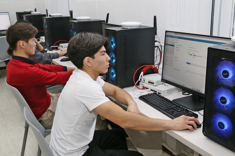 Карагандинские студенты будут учиться киберзащите на оборудовании мирового уровня