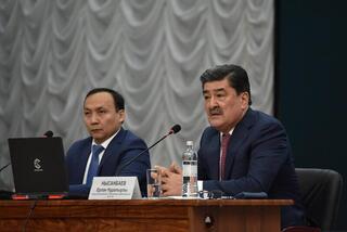 Министр экологии Ерлан Нысанбаев встретился с населением Карагандинской области