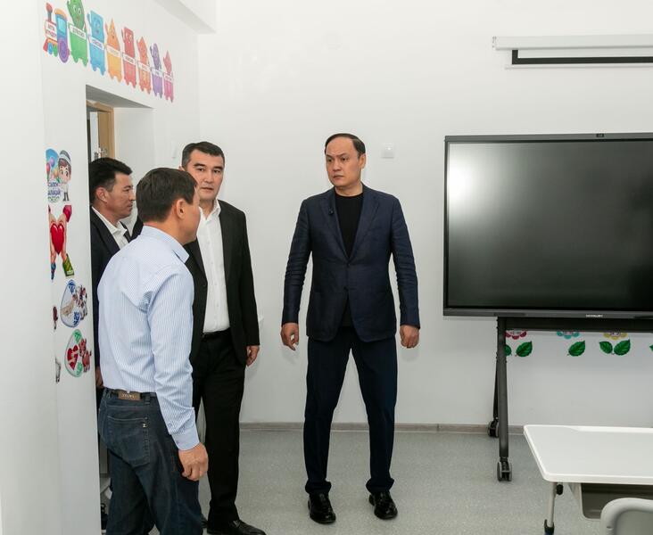 Ербол Қарашөкеев Тұрар Рысқұлов ауданындағы әлеуметтік және инфрақұрылымдық жобалардың жүзеге асу барысын тексерді