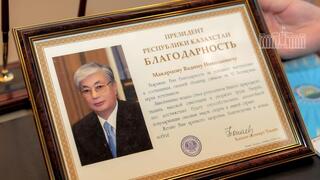 Аким ВКО от имени Президента РК вручил награды призёру Всемирных игр кочевников Вадиму Макарцову