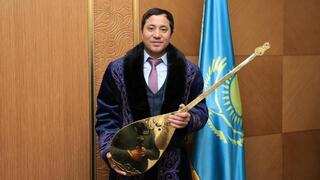 Карагандинский акын Мақсат Ақанов стал победителем республиканского айтыса «Алтын домбыра»